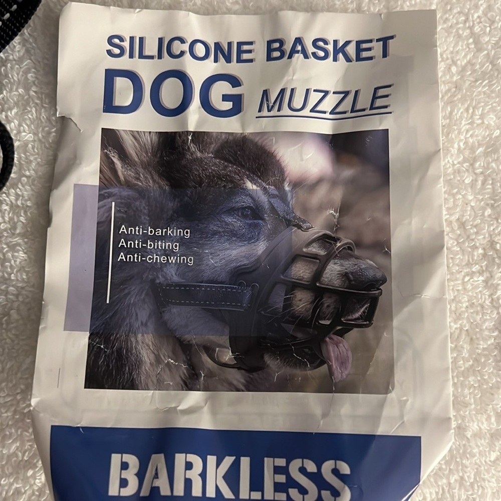 Barkless dog muzzle - Picture 2 of 5